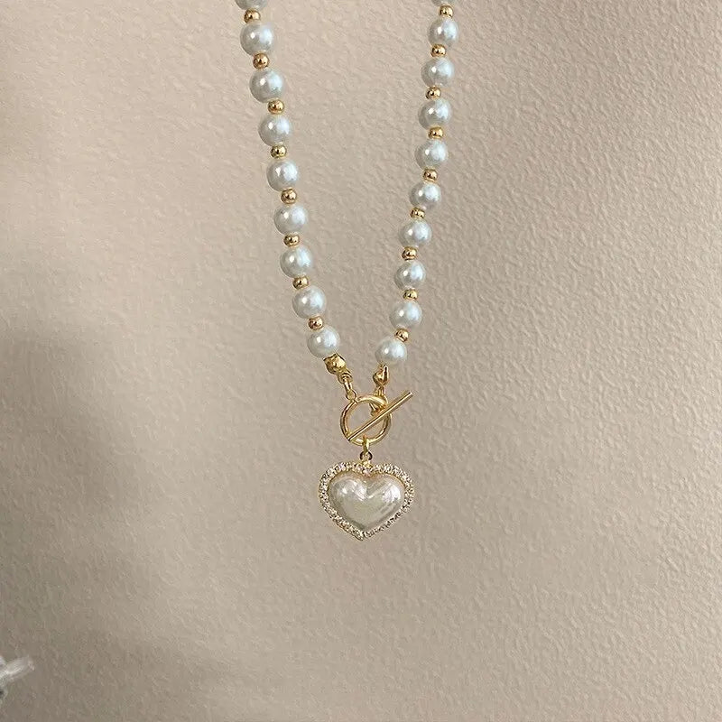Elegant Pearl Necklace for Women Heart Pendant Necklaces Luxury Imitation Pearls Chain Necklaces Korean Jewelry Girls Gifts