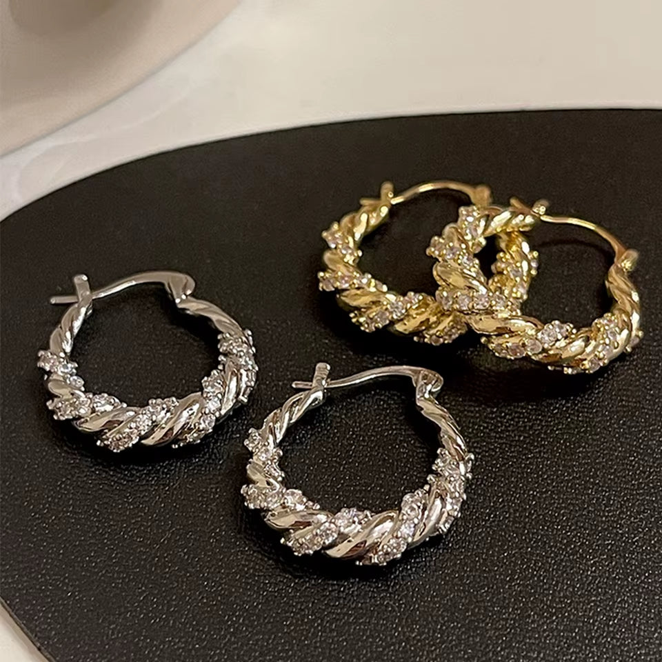 New Unique Shiny Zircon Winding Hoop Earrings for Women Fashion OL Style Gold Color Ear Accessories Party Jewelry