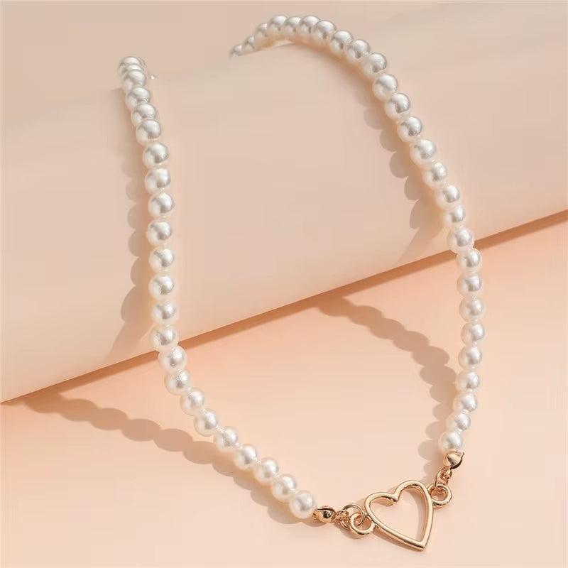 Imitation Pearl Trendy Love Heart Choker Necklace Female Personality Party Fashion Clavicle Collier Colar Perlas Collar Gift