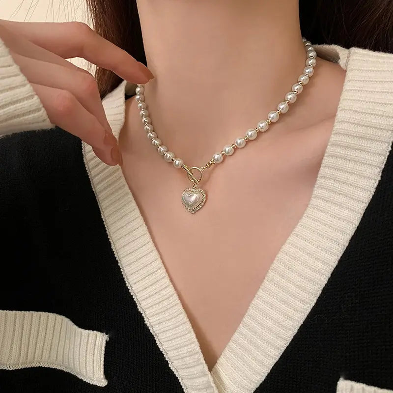 Elegant Pearl Necklace for Women Heart Pendant Necklaces Luxury Imitation Pearls Chain Necklaces Korean Jewelry Girls Gifts